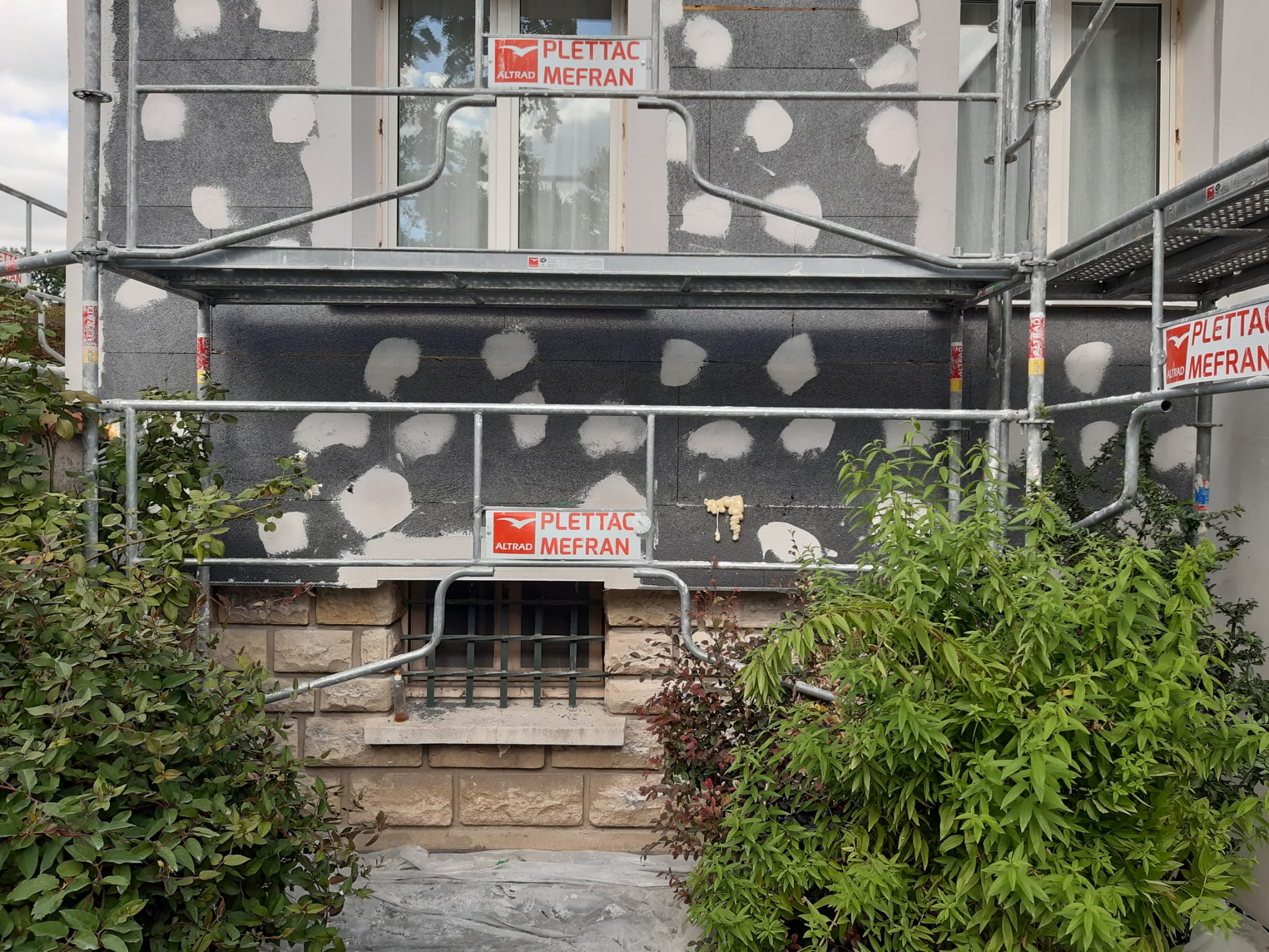 Isolation thermique par l'extérieur effectué par notre société RGE QUALIBAT